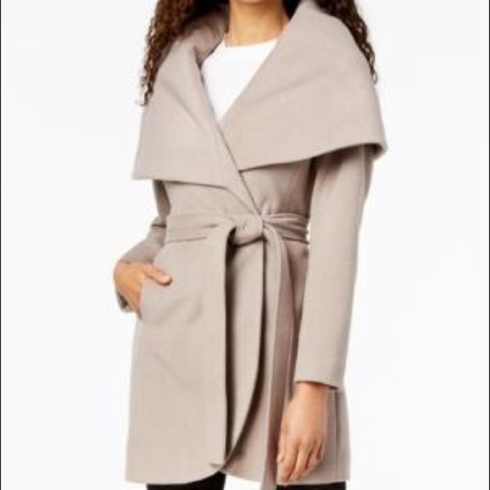 NWT Tahari Marla coat
